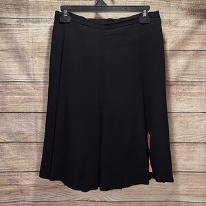 Beautiful Vintage Union Label Black Skirt with Floral Print size 4 E-03